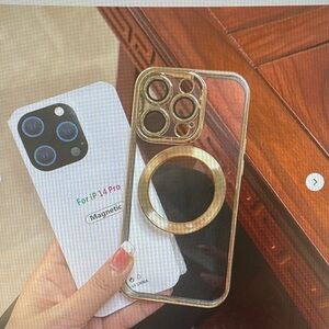 Magnetic Clear Case for iPhone 14 Pro - Gold and White